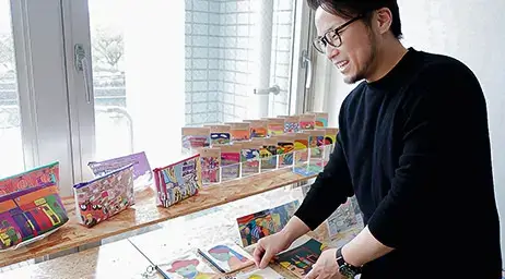 ミナトマチファクトリーの立ち上げについて話す石丸さん